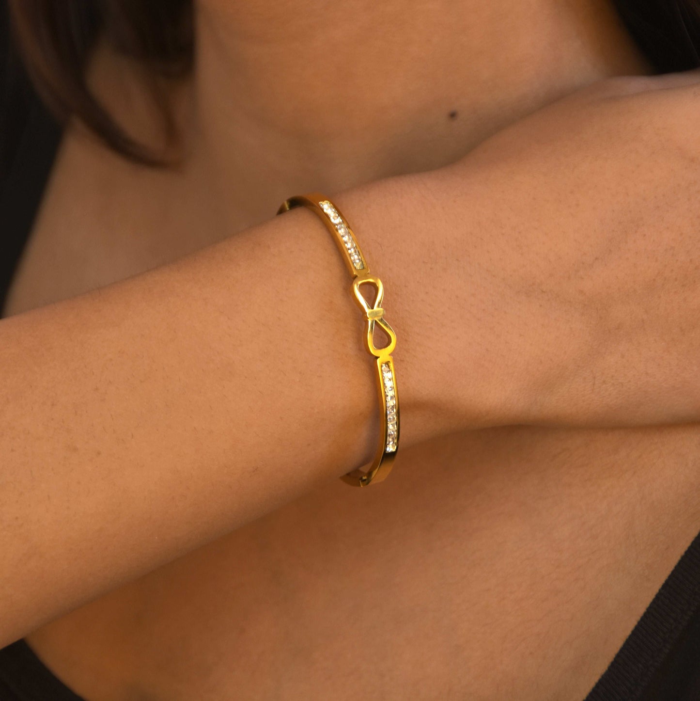 Zephyr Bow Bracelet