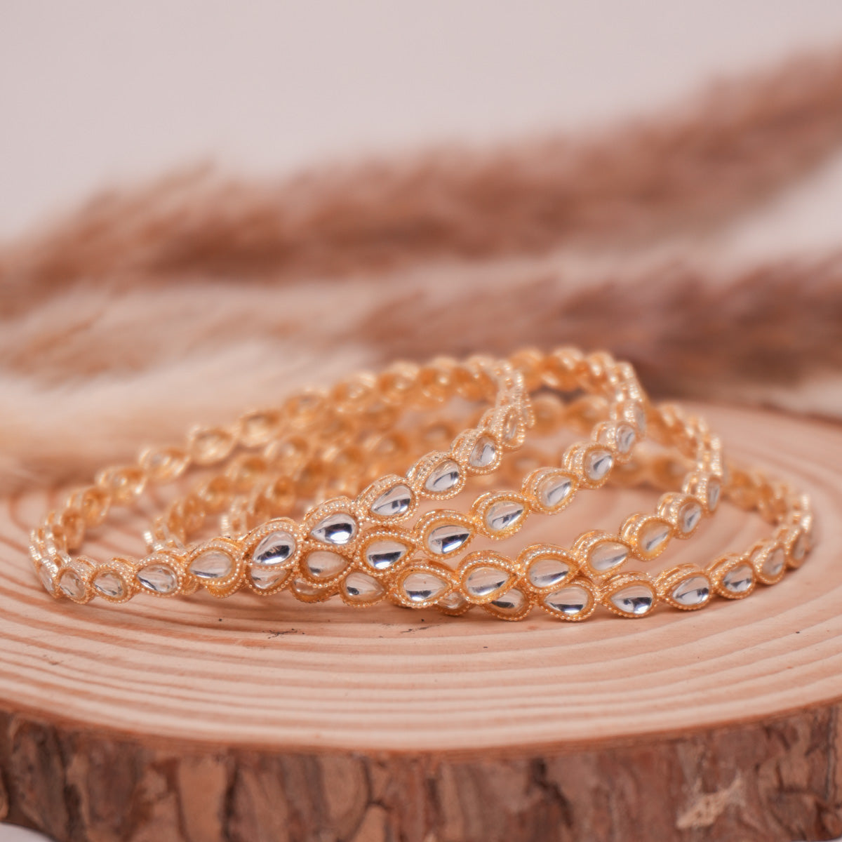 Vedika Tilak Kundan Bangles Set
