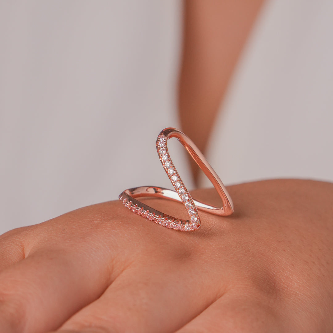 Allure V Stone Heart Ring