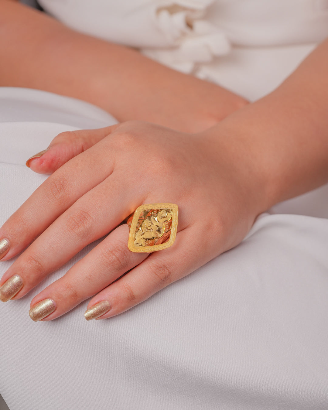 Veloura Ring