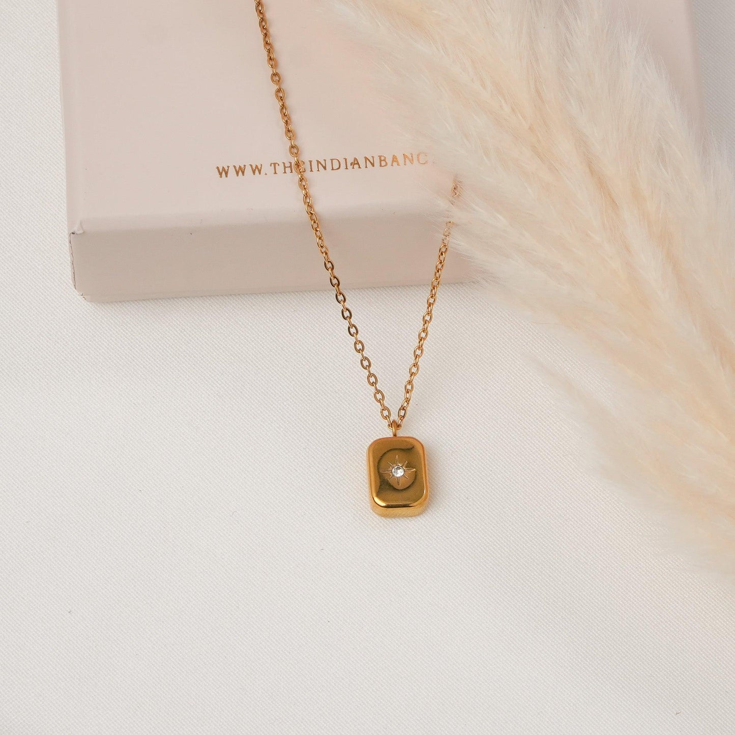 Selene Pendant Necklace