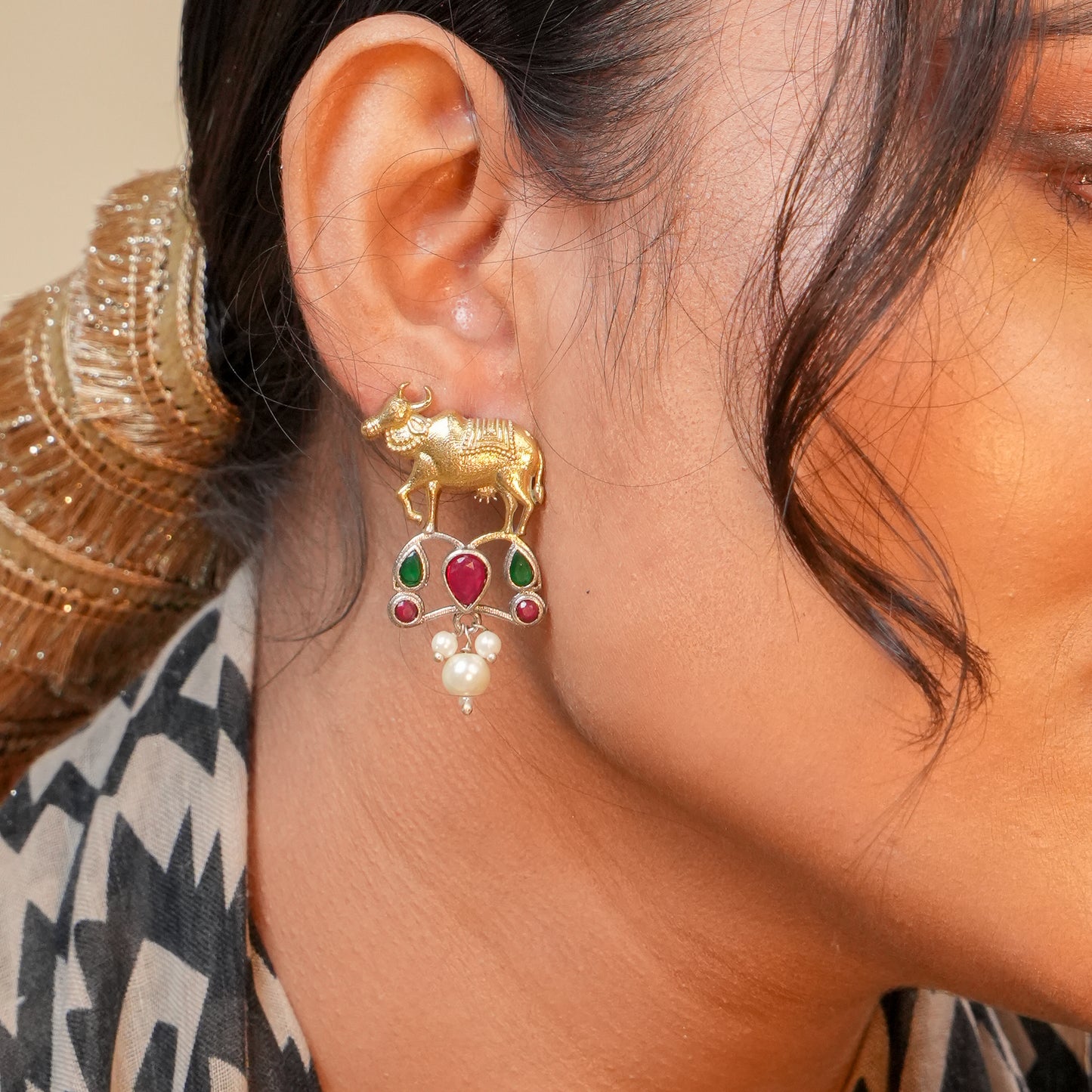 Nayantara Dual Tone Earrings