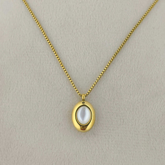 Isla Necklace Pendant