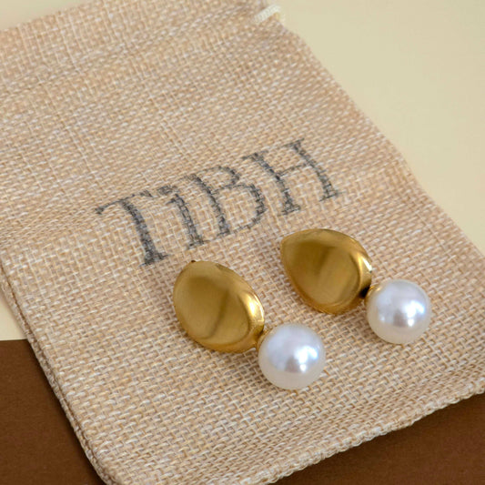 Pearl Matt Earrings
