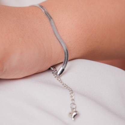 Heartdrop Snake Bracelet