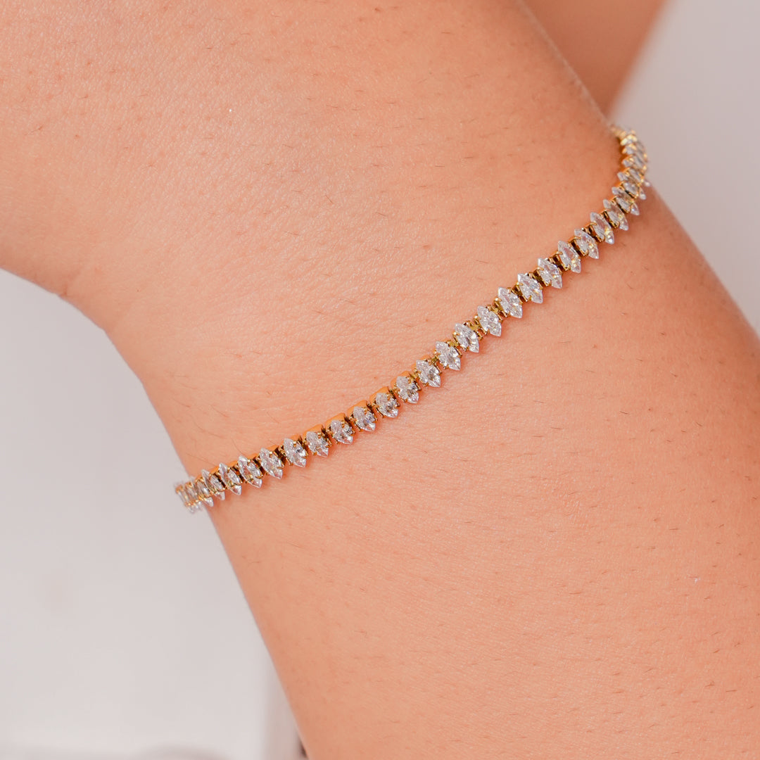 Gleam Tennis Bracelet