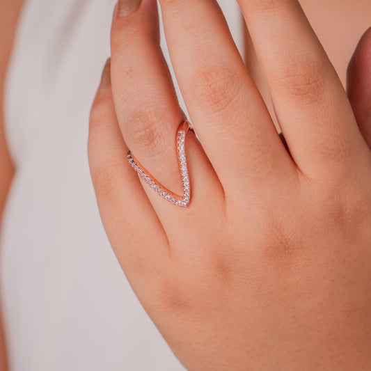 Allure V Stone Heart Ring