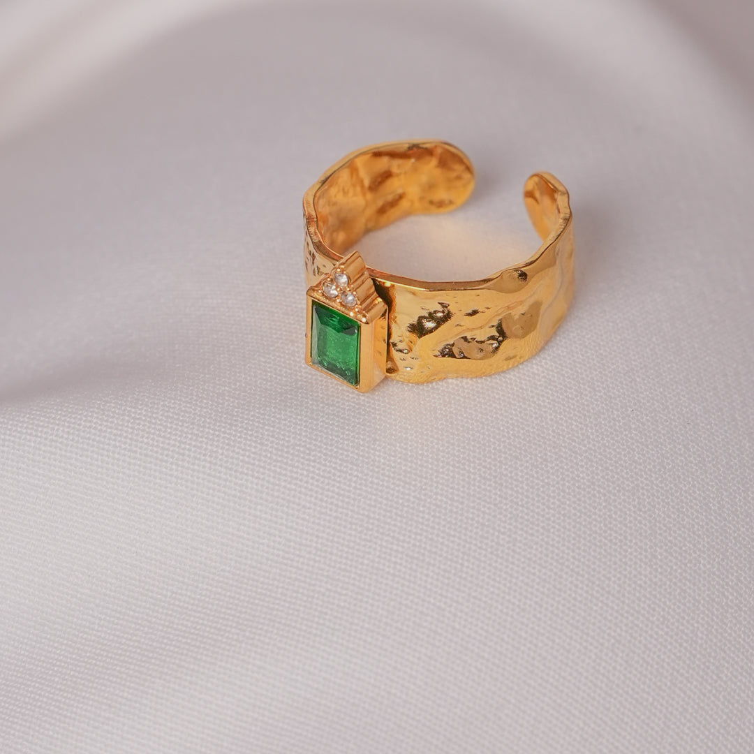 Shynelle Ring