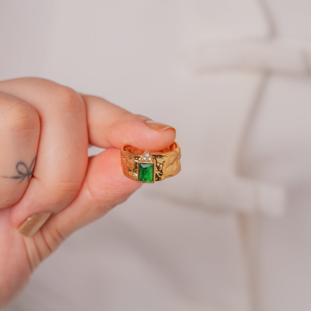 Shynelle Ring