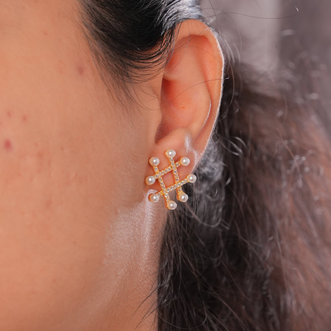 Pearl Grid Stud Earrings