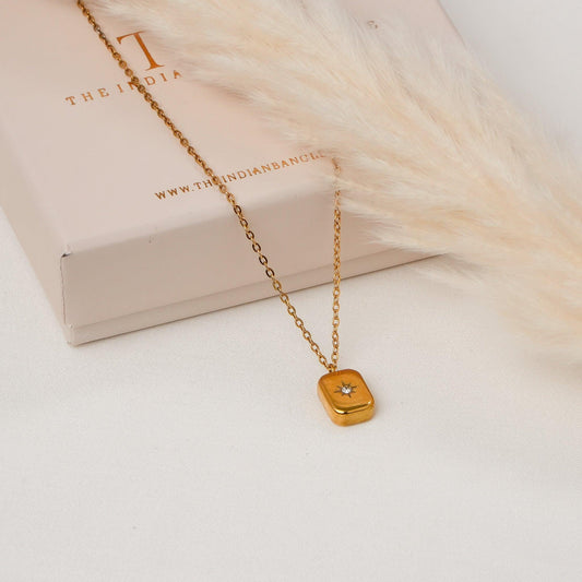 Selene Pendant Necklace