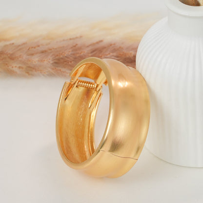 Noura Bold Bracelet