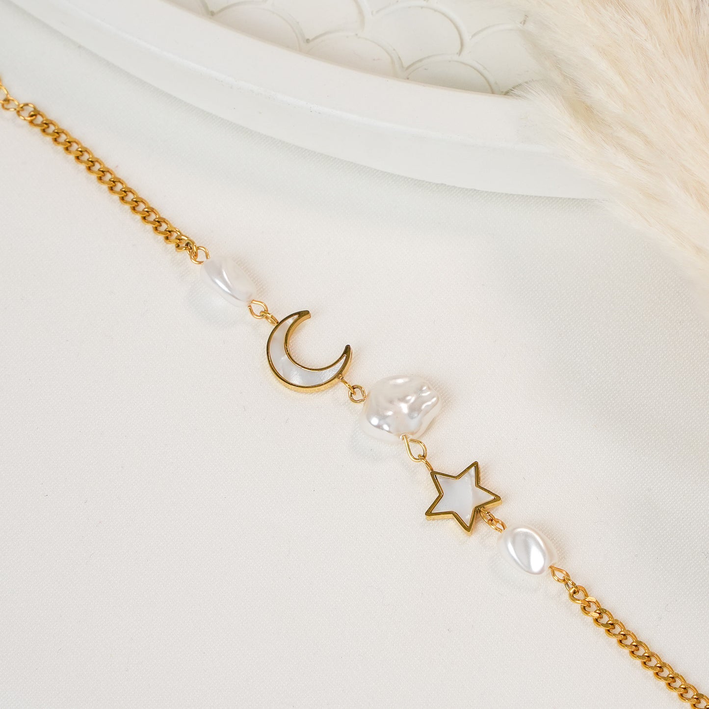 Linae Pearl Bracelet