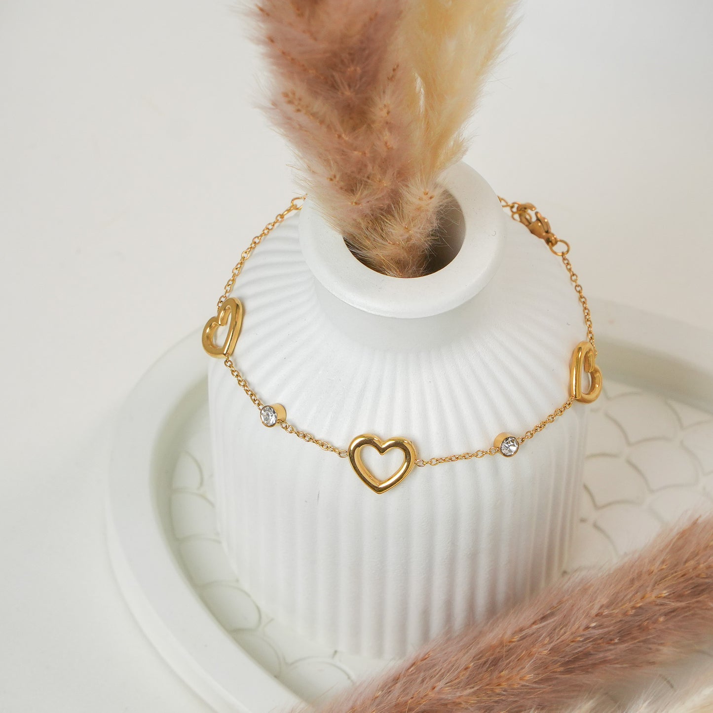 Minimal heart Bracelet