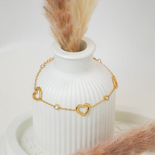 Minimal heart Bracelet