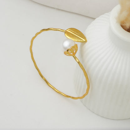 Leaf Pearl Brass Bracelet