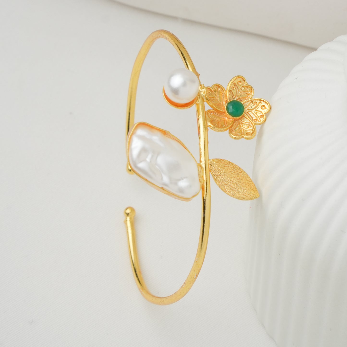 Minimal Pearl Brass Cuff