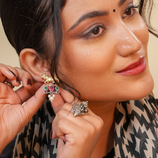 Nayantara Dual Tone Earrings