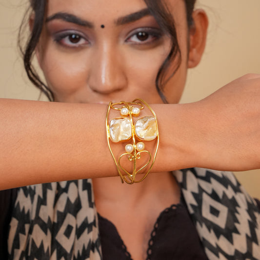 Pearl MOP Bloom Cuff